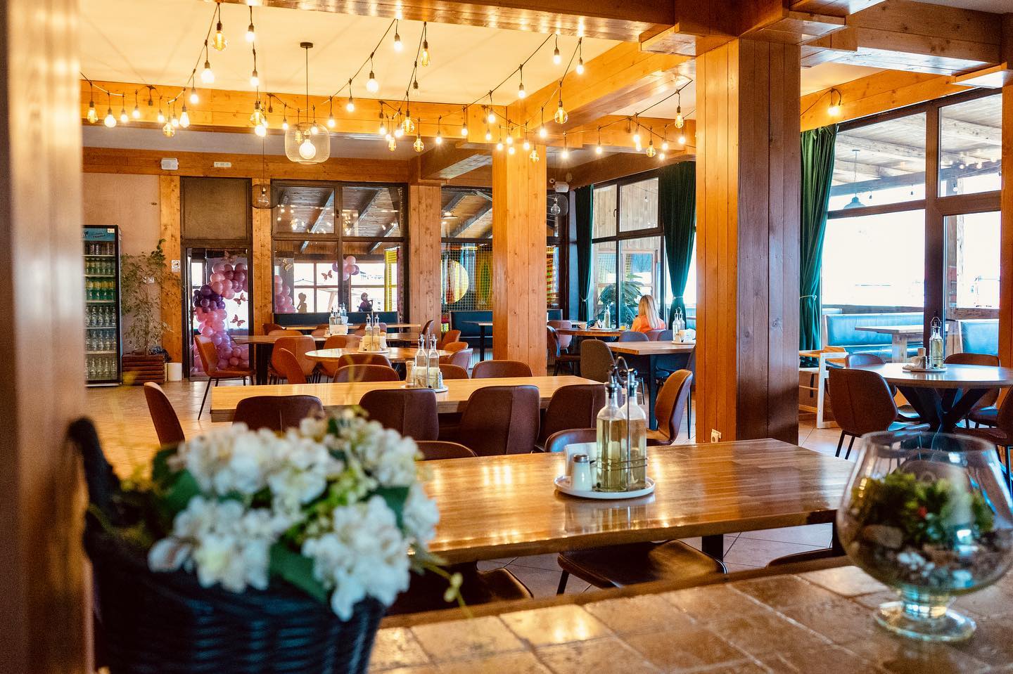 Interior Restaurant Popasul Drumetului